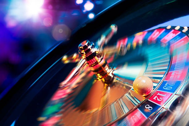 luxury12 slot live casino dealer table