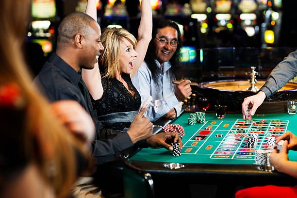 luxury12 slot featured game showcase