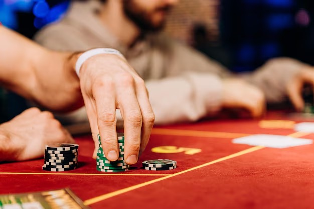 Roulette wheel spin on luxury12 slot Singapore Pools
