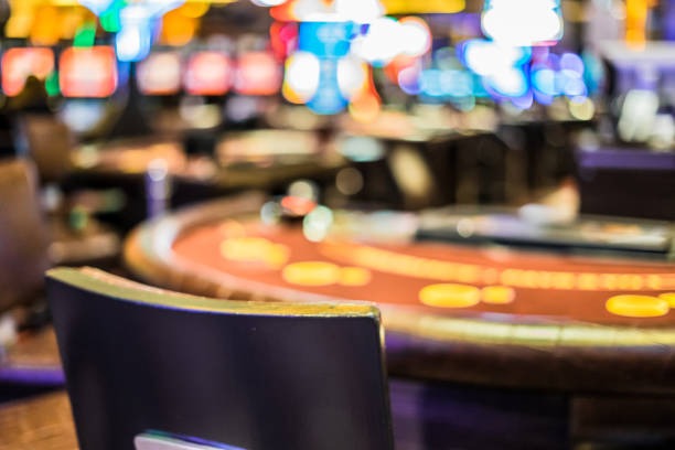 Baccarat card reveal on luxury12 slot